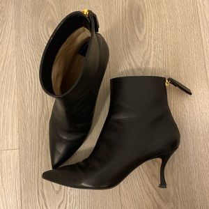 Stuart Weitzman bootie